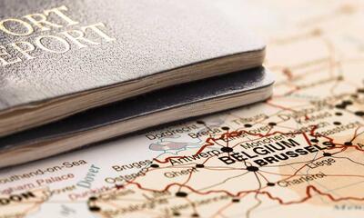 Belgisch paspoort op kaart